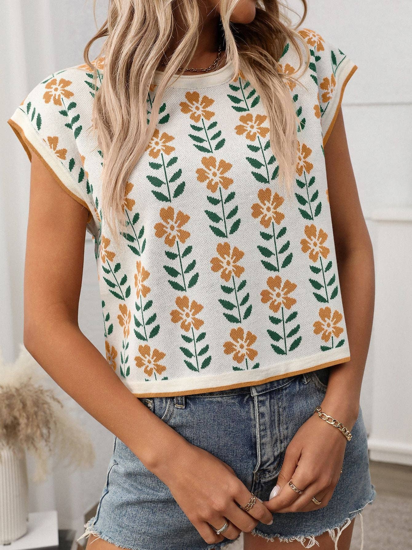 Lucy Crop Tee